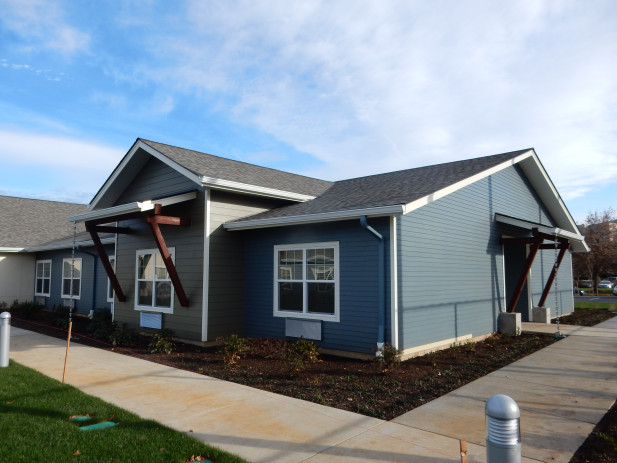 Mill Park Memory Care Facility in Portland Oregon. Using James HardiePlank Siding, HardieTrim and HardieSoffit Panels